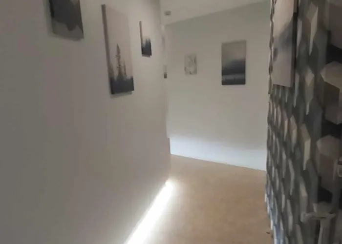 La Renaissance Hotel *